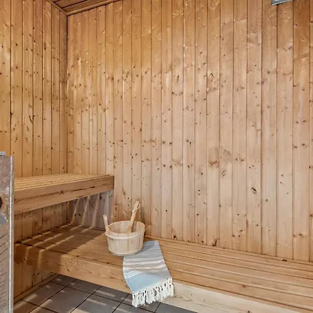 Amazing In With Kitchen Holiday home *